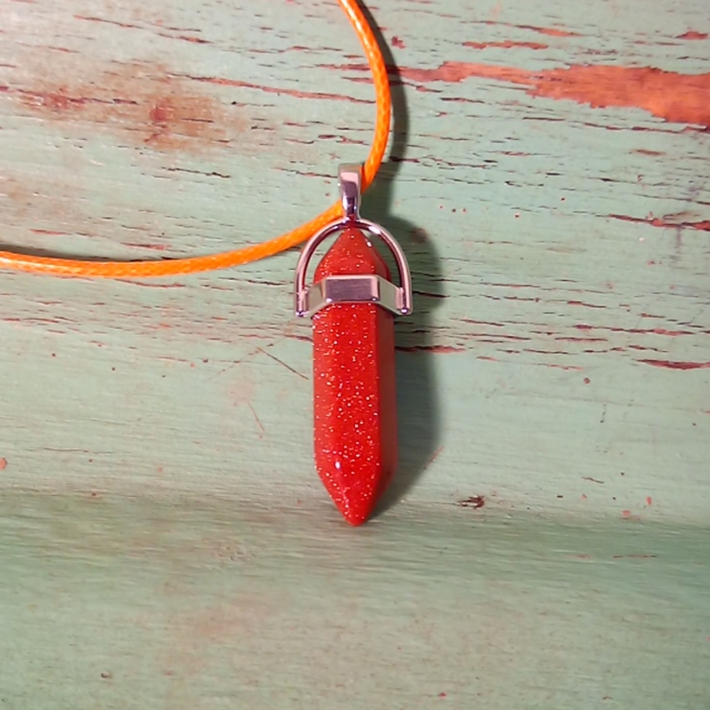 Hexagonal healing crystals necklaces - Picture 5 of 11